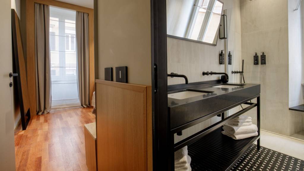 Hotel-Condotti-Roma-Ripetta-Luxury-Apartments-Foto-2025-Suite-Deluxe-Ripetta-IIMG-9861