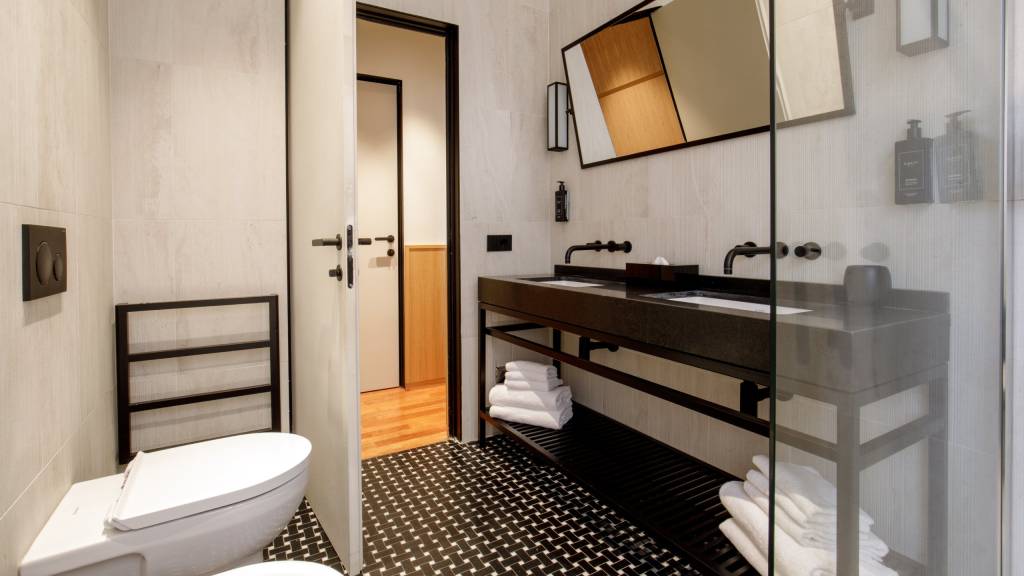Hotel-Condotti-Roma-Ripetta-Luxury-Apartments-Foto-2025-Suite-Deluxe-Ripetta-IIMG-9869