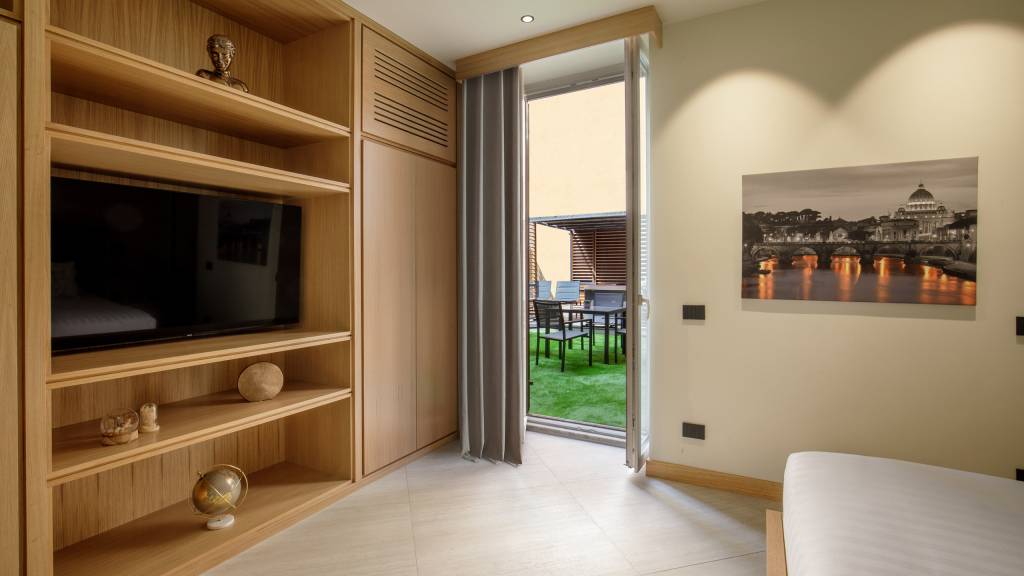 IMG--0060b--Ripetta-Suite