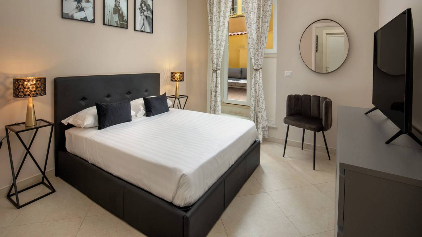 Hotel-Condotti-Roma-Appartamento-Via-Ripetta-con-Terrazza-IMG-5187