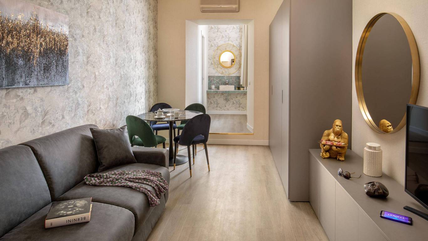 Hotel-Condotti-Rom-Via-Vittoria-apartment-2022-Wohnzimmer