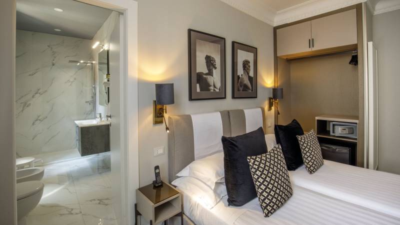 Hotel-Condotti-Roma-Condotti-Boutique-Hotel-Camera-Standard-STD-TWI-2