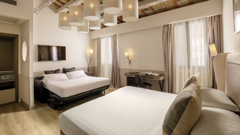 Hotel-Condotti-Roma-Condotti-Palace-Camera-family-Foto-2025-IMG-3314 Hotel-Condotti-Roma-Condotti-Palace-Camera-family-Foto-2025-IMG-3314