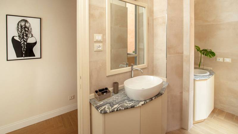 Hotel-Condotti-Roma-Luxury-Apartment-Appartamento-Via-Ripetta-bagno-4